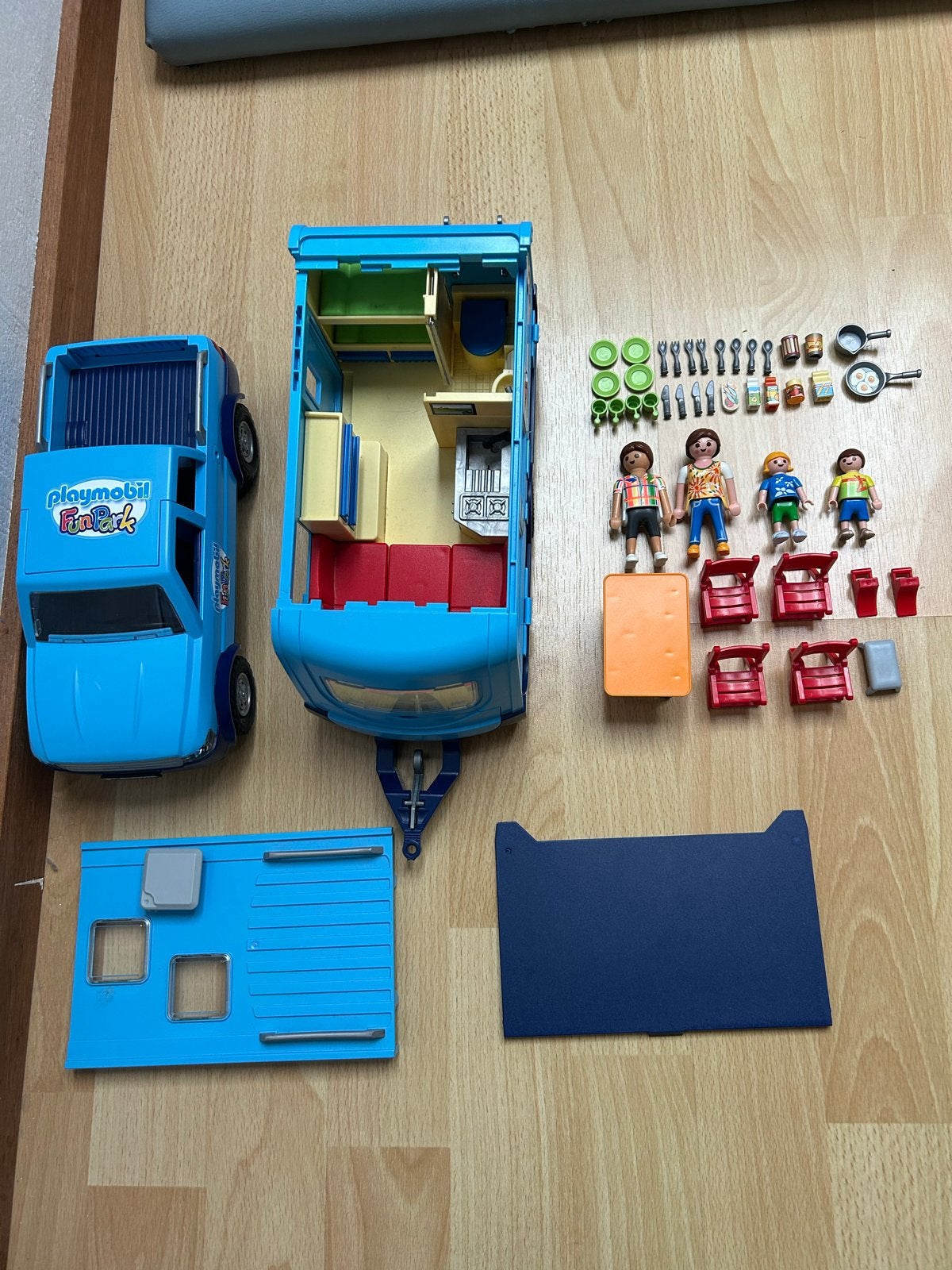 Playmobil Camper met Pick-up Truck en Familie (9502), Kinderen en Baby's, Speelgoed | Playmobil, Ophalen, Complete set, Voertuig
