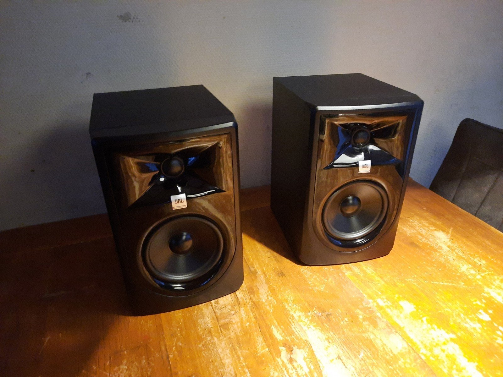 2 stuks JBL 305P MKII studio monitoren, Ophalen of Verzenden, 120 watt of meer, Front, Rear of Stereo speakers, JBL