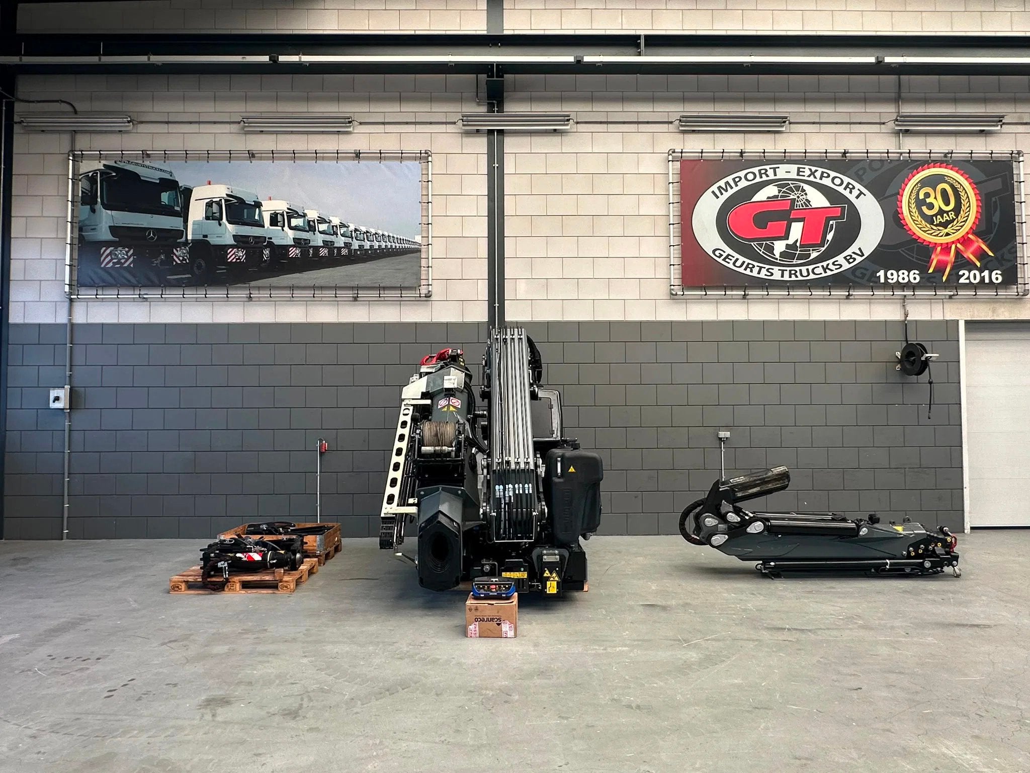 FASSI F 990.RA.2.27 XHE+JIBL 615+ LIER (bj 2024), Auto's, Overige merken, Euro 6, Overige brandstoffen, Bedrijf