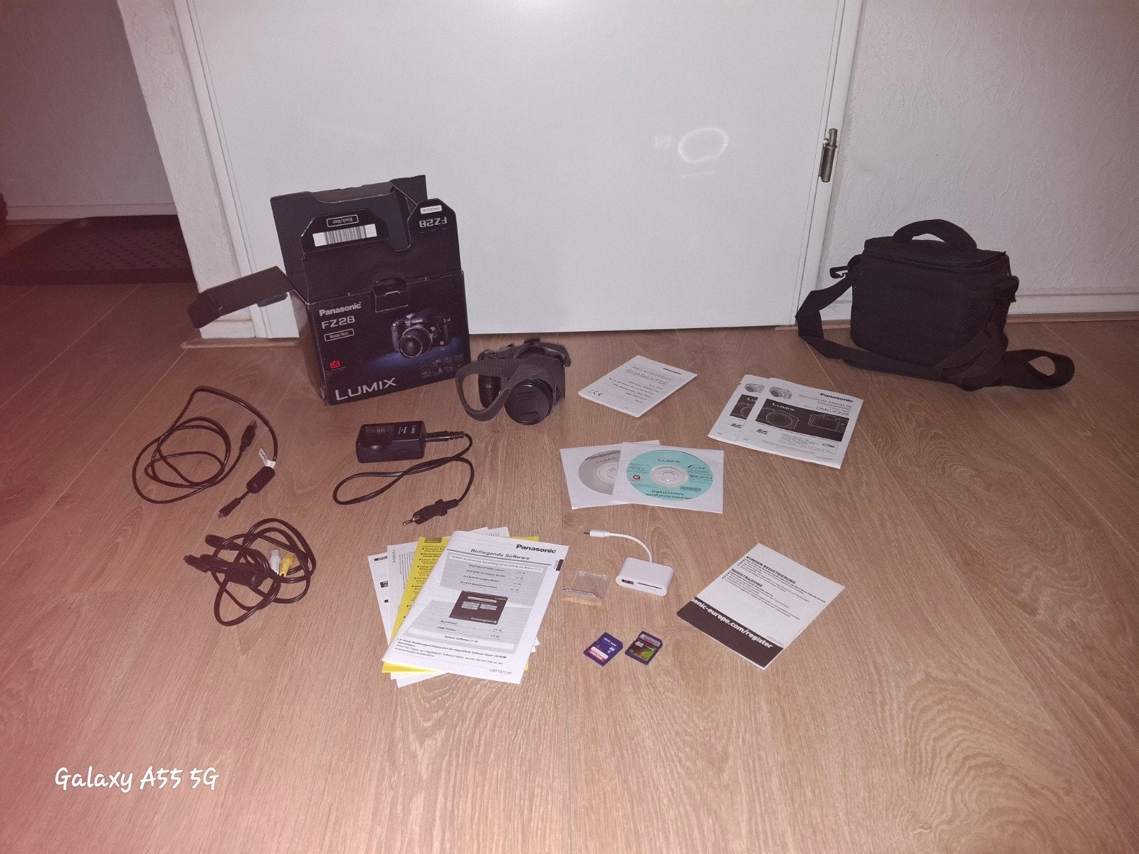 Panasonic Lumix FZ28 Bridgecamera met accessoires, Geheugenkaart, Panasonic, Zo goed als nieuw, 8 keer of meer