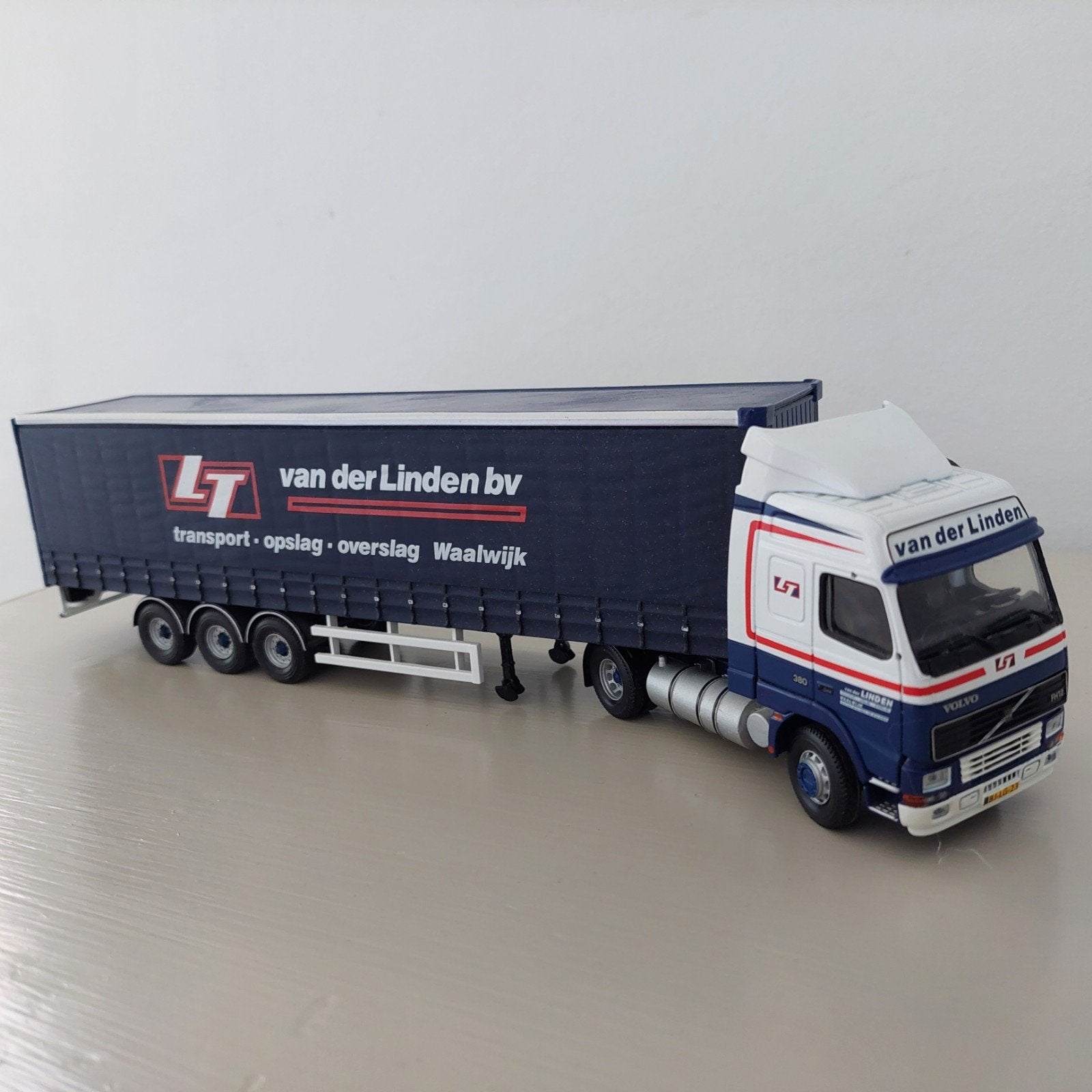 Schaal 1:50 Volvo FH12 v/d Linden vrachtwagen en trailer, Overige merken, Gebruikt, 1:50 of kleiner, Ophalen of Verzenden