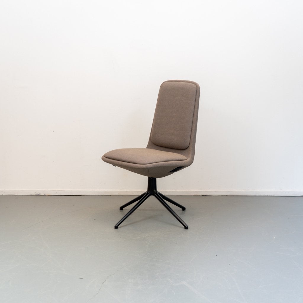 2 Normann Copenhagen Off Chair Low Nieuw, Niet ingevuld, Twee, Bruin, Niet ingevuld