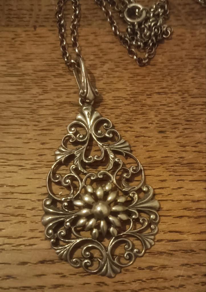 Zilveren hanger met ketting Floraal firma Bijkamp Steenwijk, Ophalen of Verzenden, Zilver, Hanger