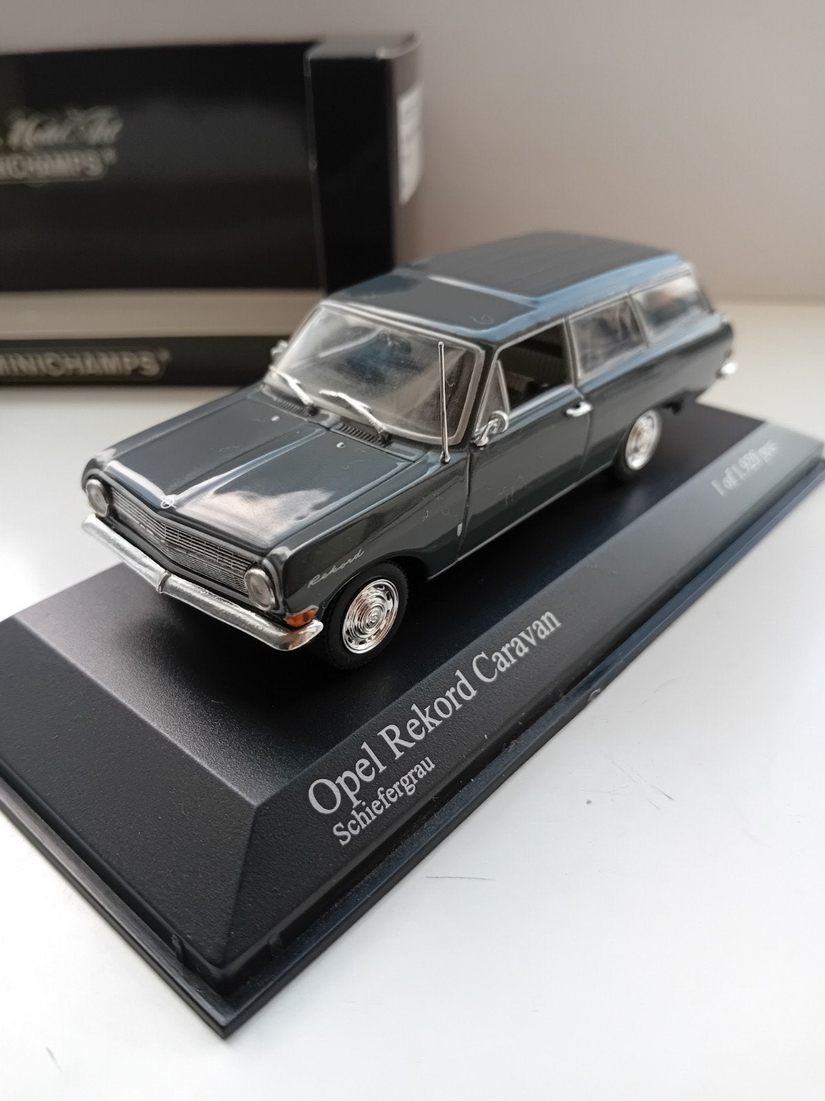 Minichamps Opel Rekord A Caravan., Hobby en Vrije tijd, Modelauto's | 1:43, Ophalen of Verzenden, Zo goed als nieuw, Auto, MiniChamps