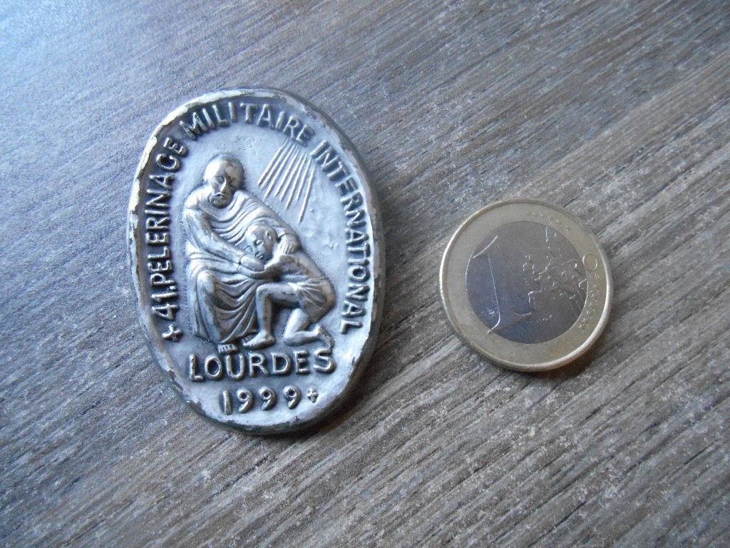 Broche 41ste internationale militaire bedevaart tocht 1999, Ophalen of Verzenden, Landmacht, Overige gebieden, Embleem of Badge