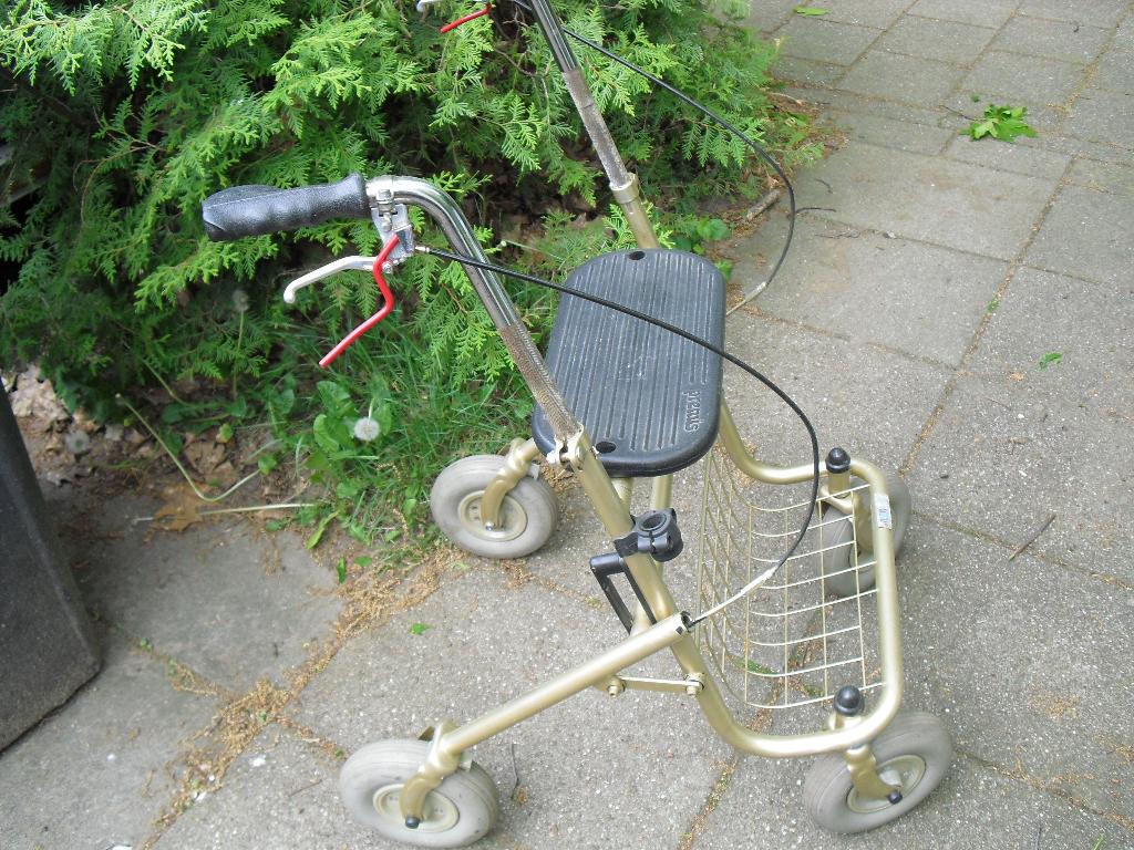 Rollator, Ophalen, Opvouwbaar, Gebruikt