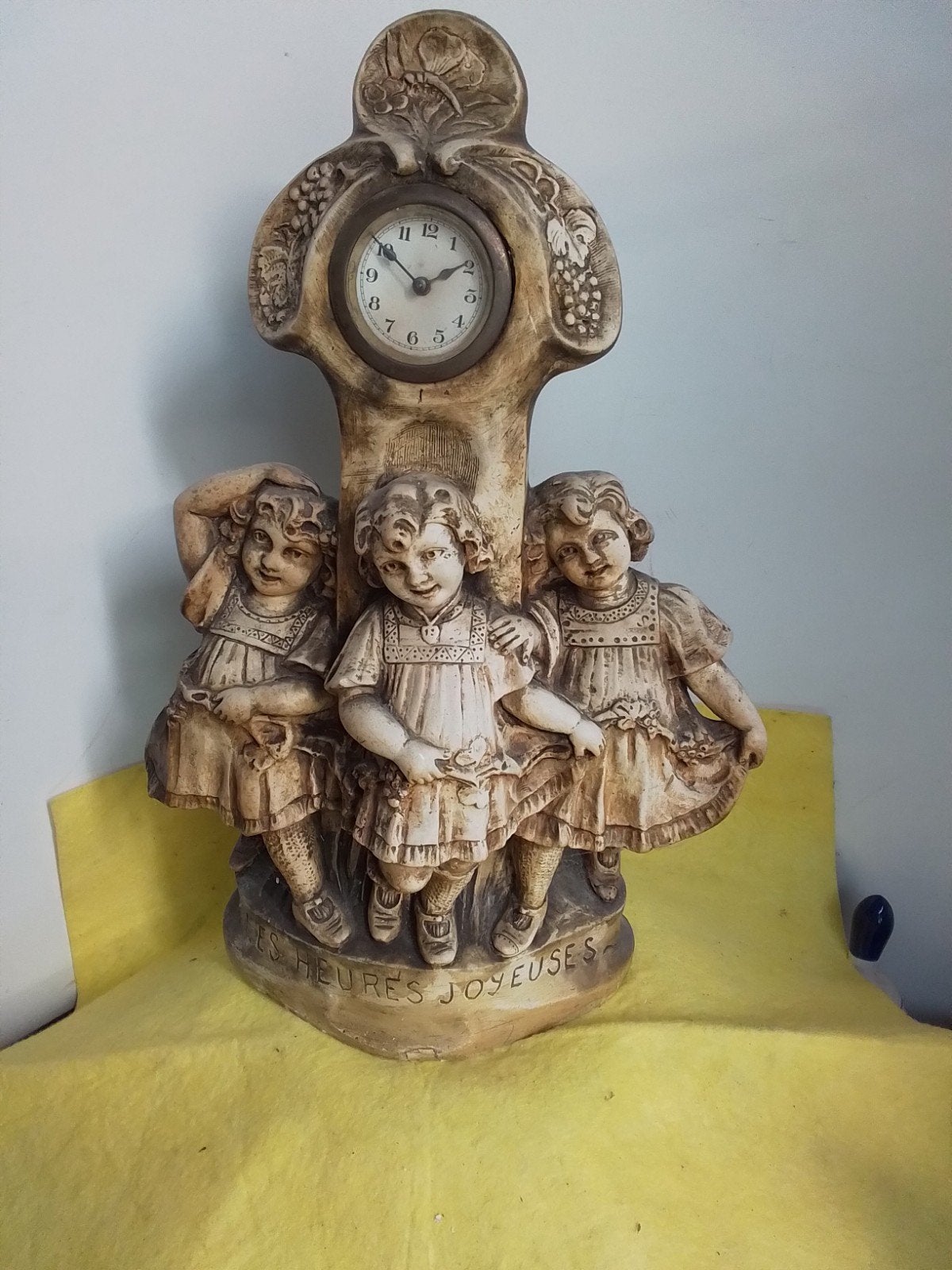 15707) antieke gepatineerde  schouwklok  gesigneerd hoog 42c, Antiek en Kunst, Ophalen of Verzenden