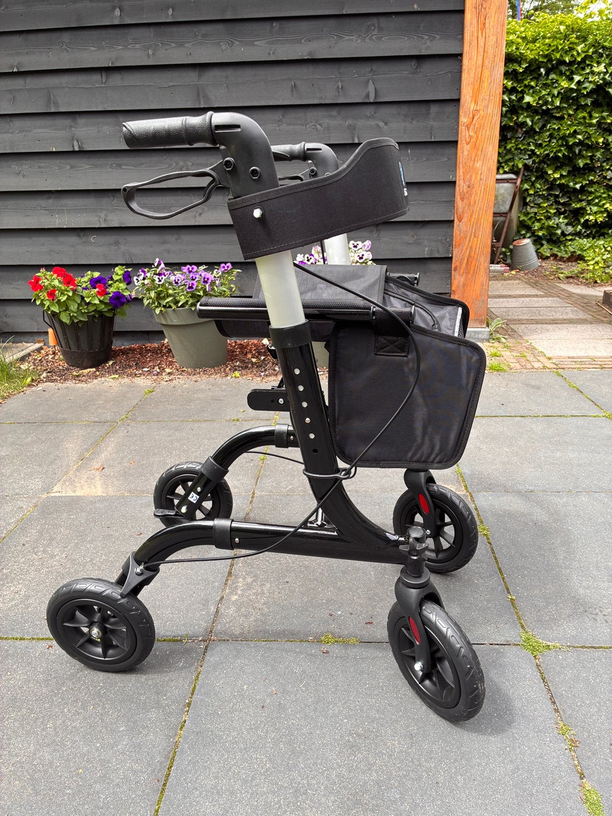 Safe Age Rollator - lichtgewicht en opvouwbaar, Ophalen of Verzenden, Opvouwbaar, Zo goed als nieuw