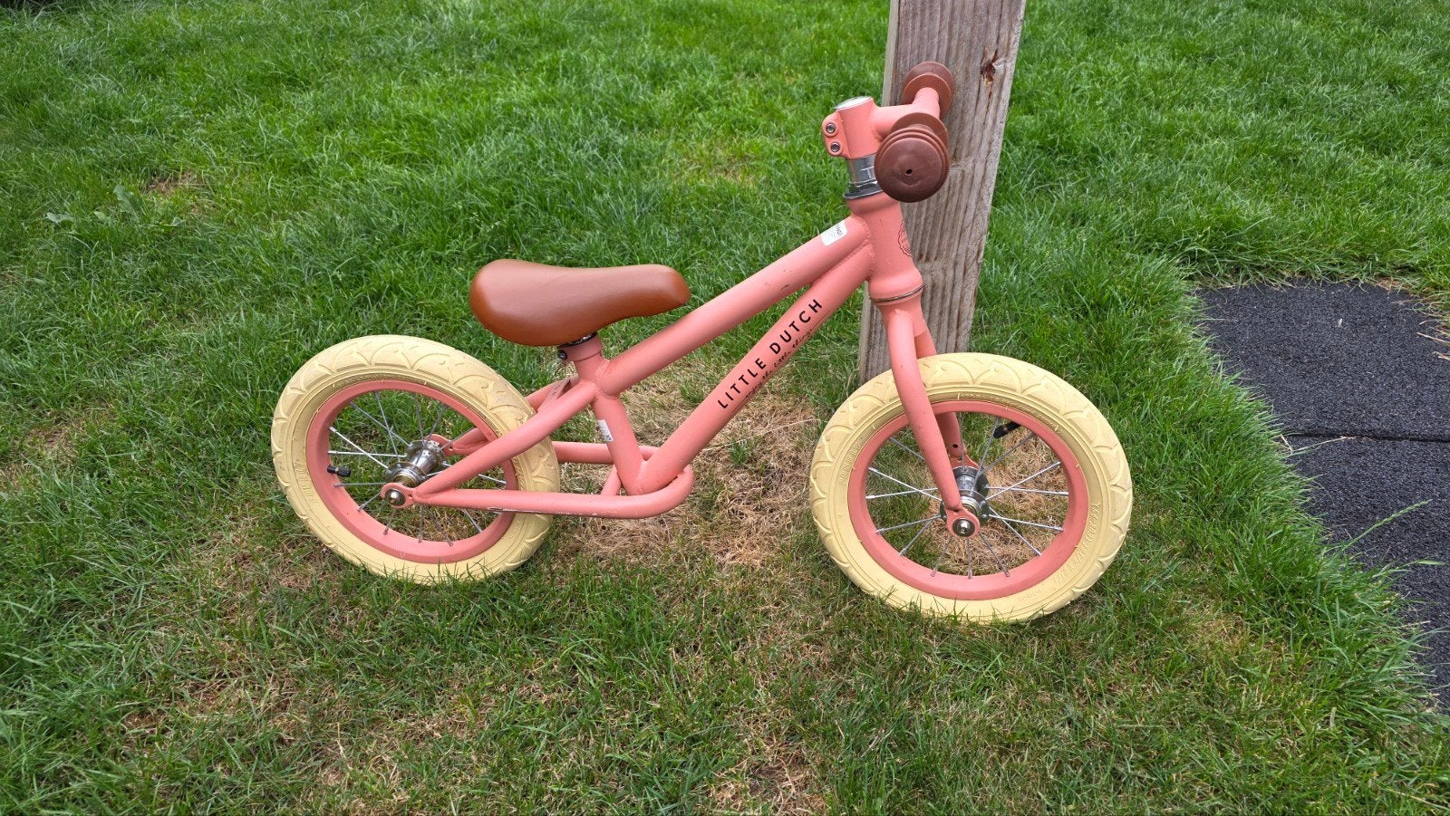 Little Dutch loopfiets roze - Zo goed als nieuw, Fietsen en Brommers, Fietsen | Kinderfietsjes, Ophalen, Zo goed als nieuw, Little Dutch