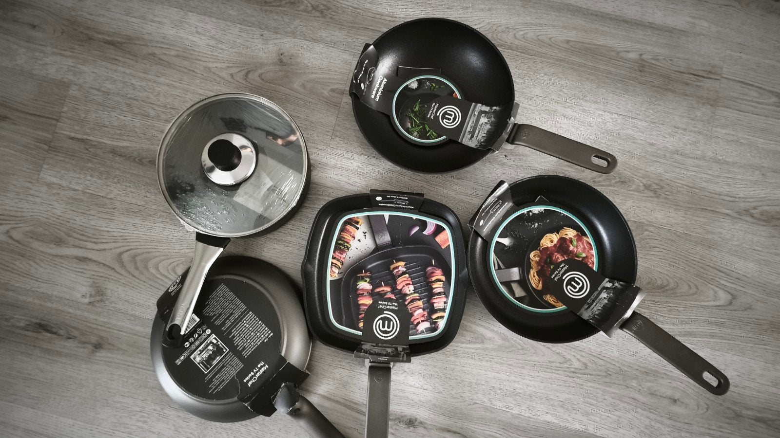 MasterChef pannenset - Nieuw in verpakking, Nieuw, Pannenset, Ophalen of Verzenden, Antiaanbaklaag