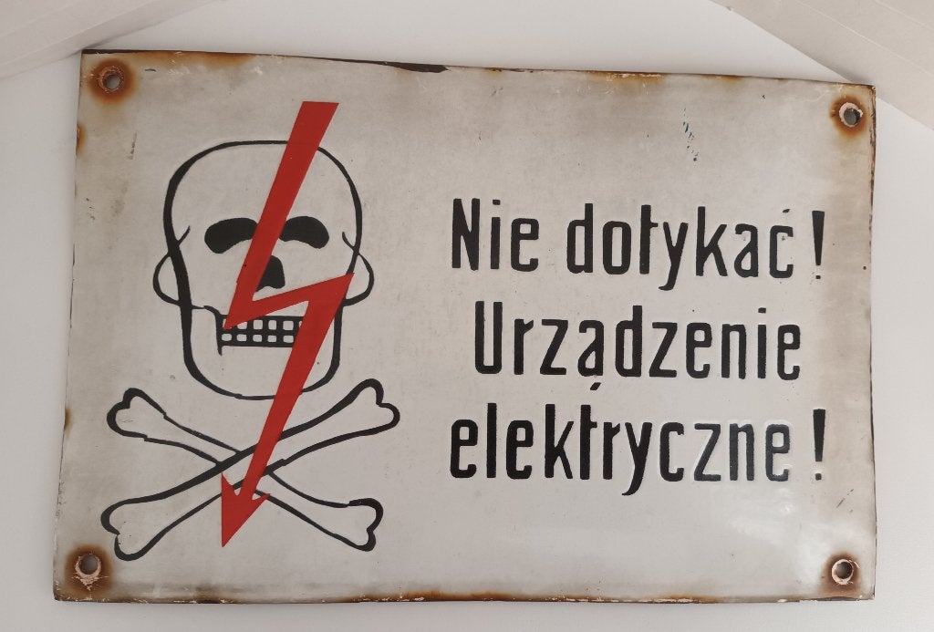 Antiek Emaille Reclamebord met schedel Pas op Electriciteit, Ophalen of Verzenden