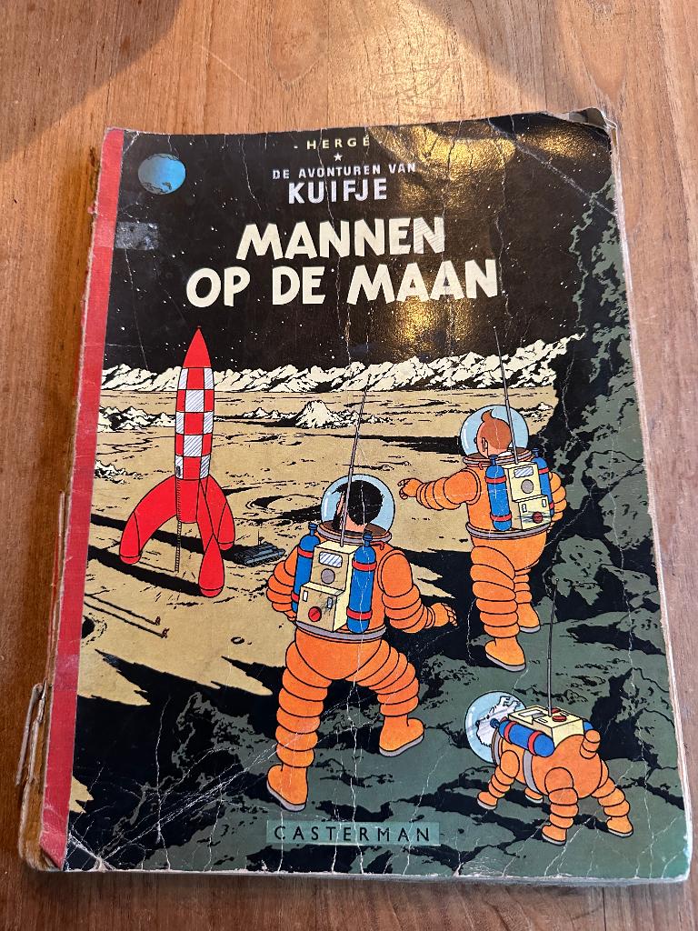 Kuifje en mannen op de maan met linnen band casterman 1954, Boeken, Eén stripboek, Herge, Ophalen, Gelezen