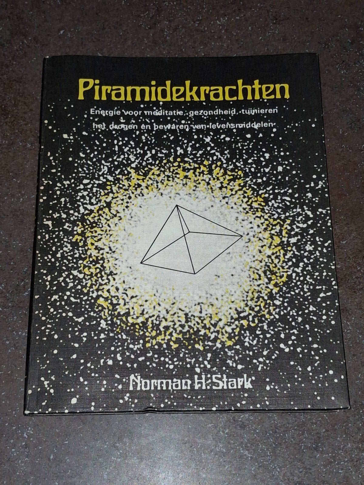 piramidekrachten Norman Stark uitmuntende staat, Ophalen of Verzenden, Zo goed als nieuw