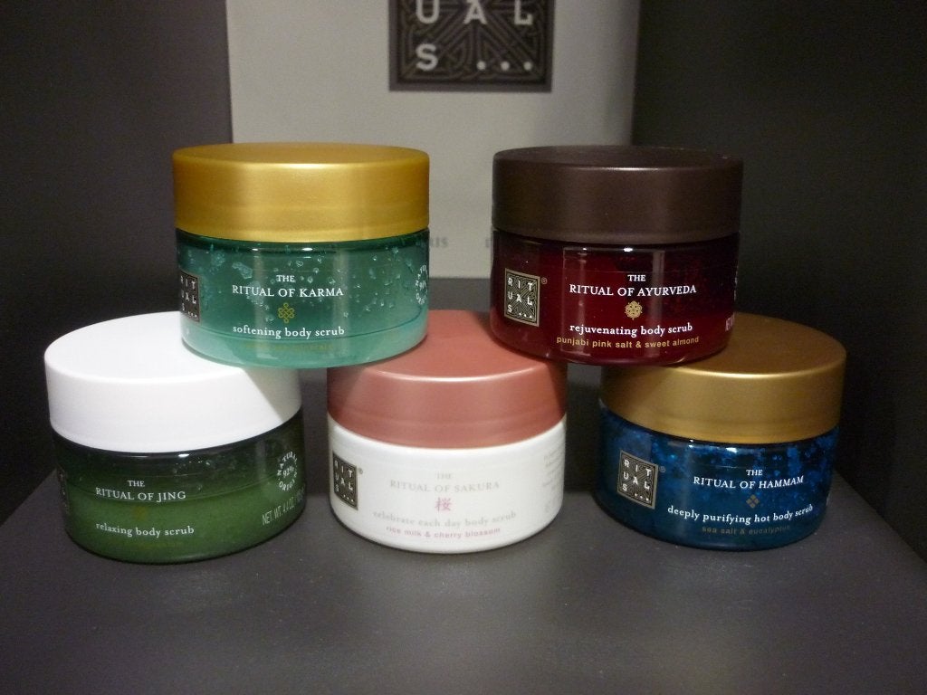 Rituals, Ritual mini body scrub 125gr, bodyscrub, Ophalen of Verzenden, Nieuw, Bad & Douche