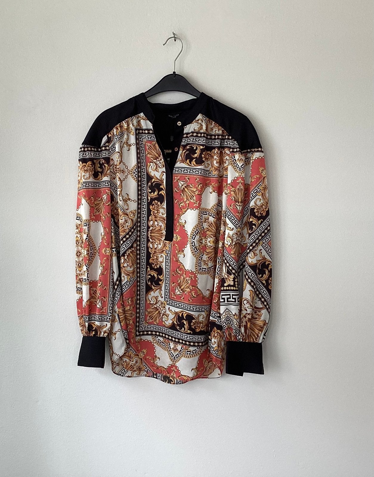 GUESS nieuwe top,mt 40, Kleding | Dames, Blouses en Tunieken, Verzenden, Nieuw, Maat 38/40 (M)