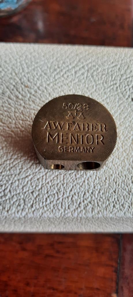 Antieke  puntenslijper  A W.Faber,Mentor,Germany., Antiek en Kunst, Ophalen of Verzenden