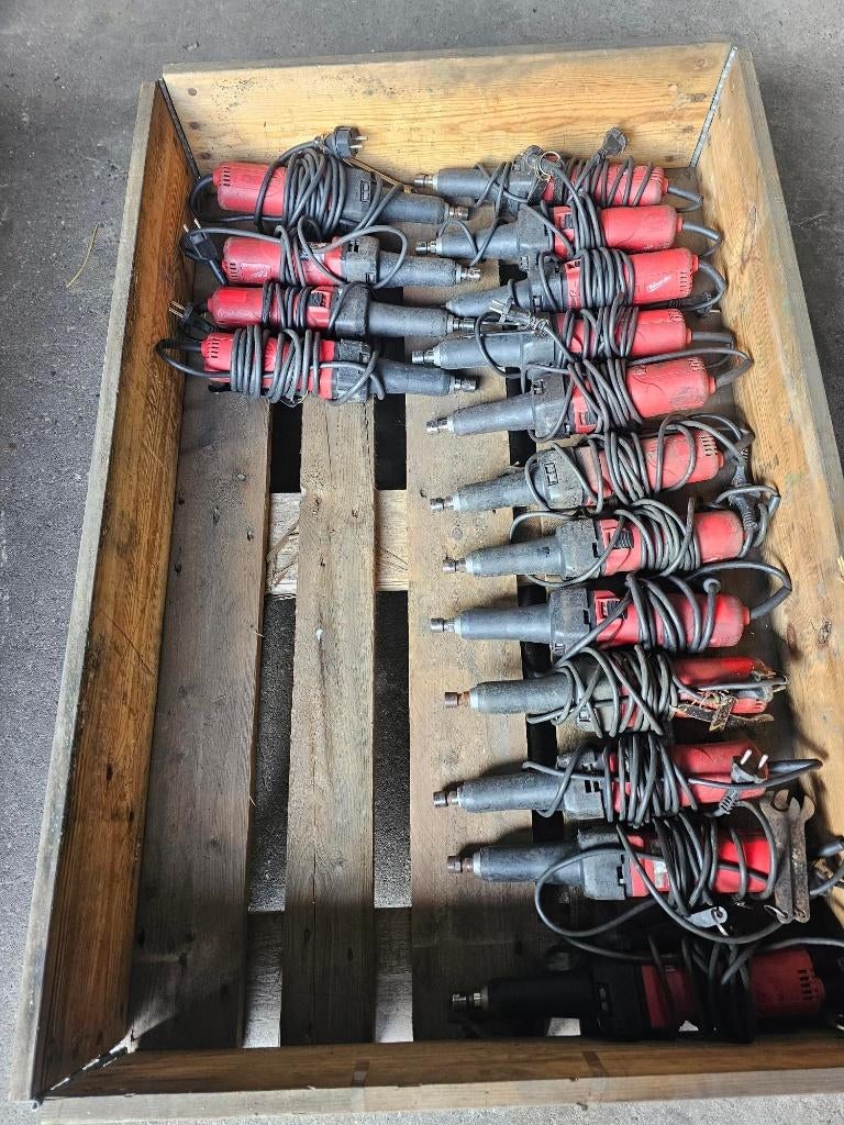 Milwaukee DGL30E rechte stiftslijper houtrotfrees, Ophalen, Gebruikt, Milwaukee, Nn
