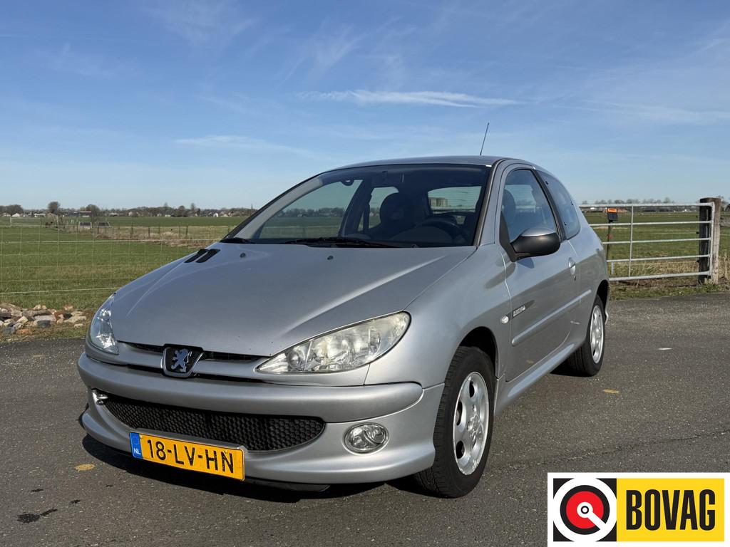 Peugeot 206 1.4 Quiksilver, Auto's, Peugeot, Voorwielaandrijving, Stof, 4 cilinders, Origineel Nederlands