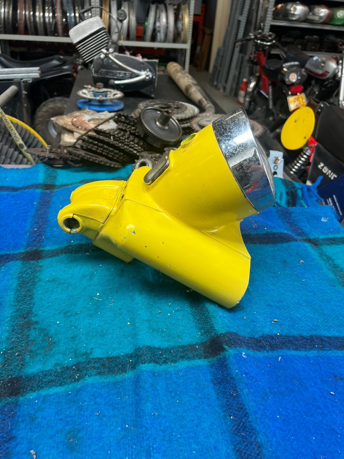 Zundapp 517 koplamp huisje, Fietsen en Brommers, Brommeronderdelen | Zundapp, Ophalen of Verzenden, Zo goed als nieuw, Koplamp