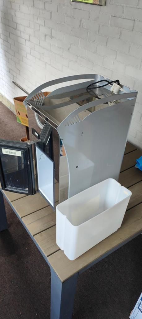 Indel Melkkoelkast als nieuw voor de horeca, Zonder vriesvak, Ophalen of Verzenden, Minder dan 45 cm, Minder dan 85 cm