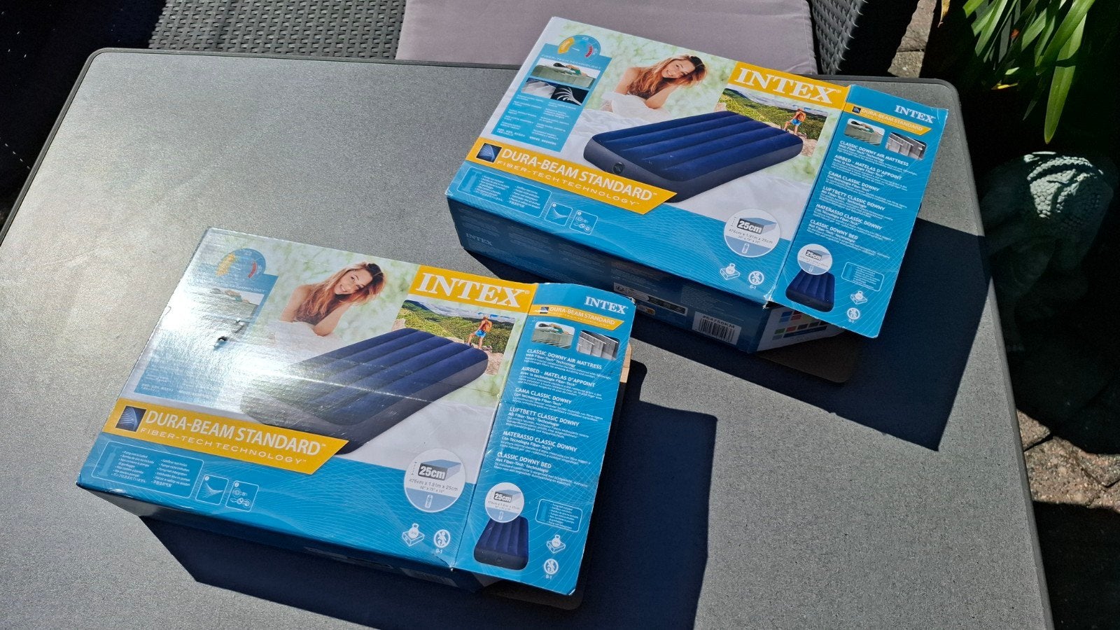 2 opblaasbare luchtbedden Intex - als nieuw., Ophalen, Zo goed als nieuw, 1-persoons