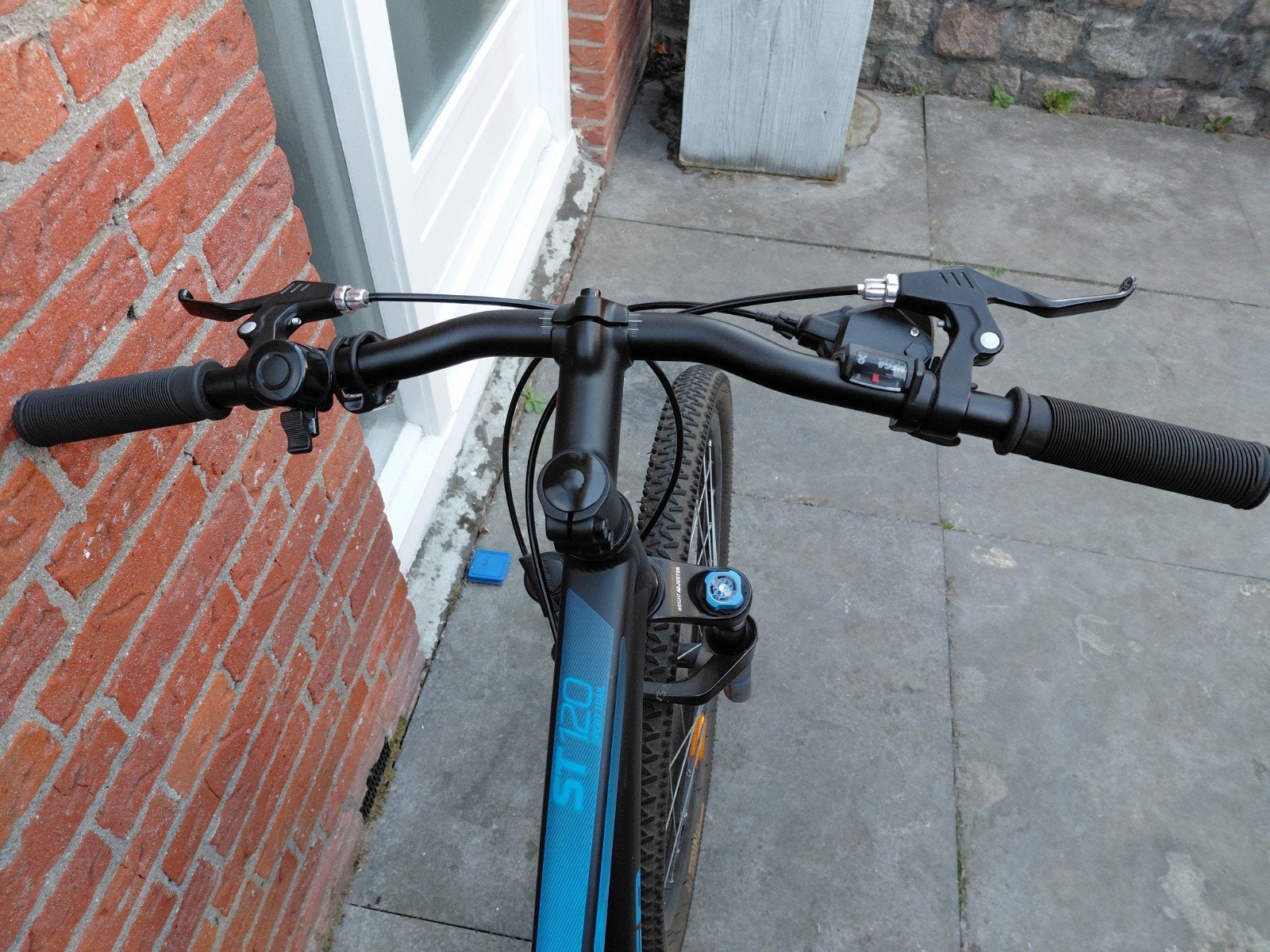 Rockrider Mountainbike - 1,5 jaar oud, Overige merken, Vering, Ophalen of Verzenden, Zo goed als nieuw