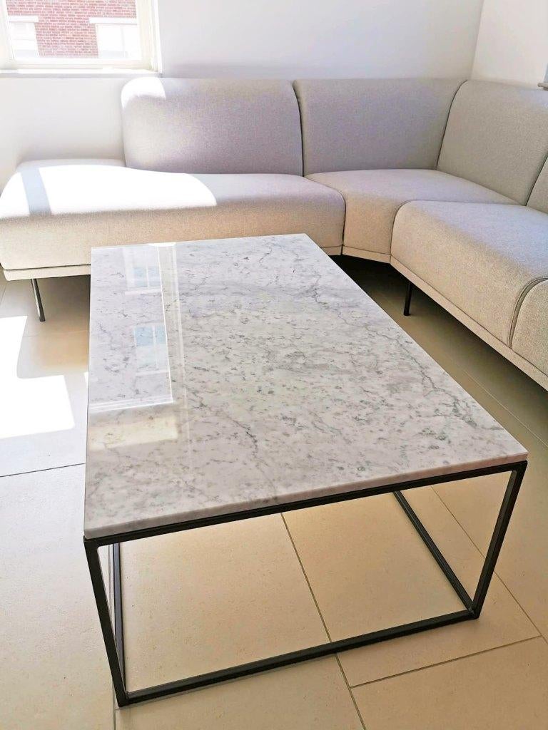 Stijlvolle marmeren salontafel van Carrara wit marmer, Ophalen, 100 tot 150 cm, Overige materialen, 50 tot 100 cm