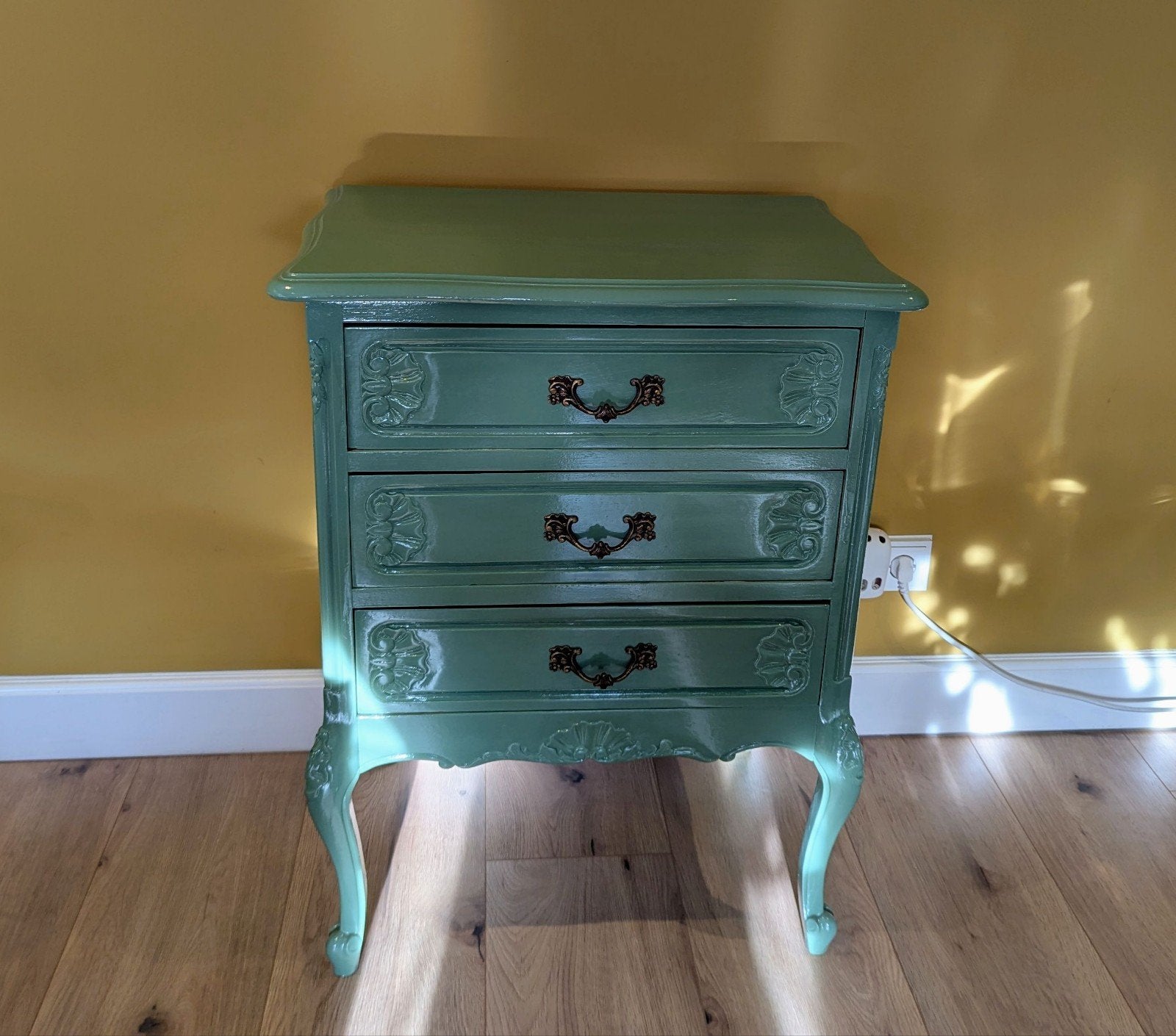 Brocante ladenkast in olijfgroen, Huis en Inrichting, Kasten | Ladekasten, Ophalen, 50 tot 100 cm, Zo goed als nieuw, 3 of 4 laden