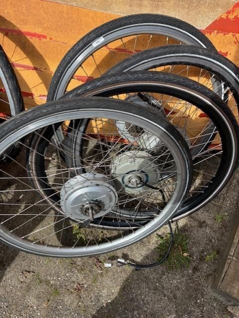 Achterwielmotoren met derailleur, Fietsen en Brommers, Ophalen of Verzenden, Gebruikt, Stadsfiets, Wiel