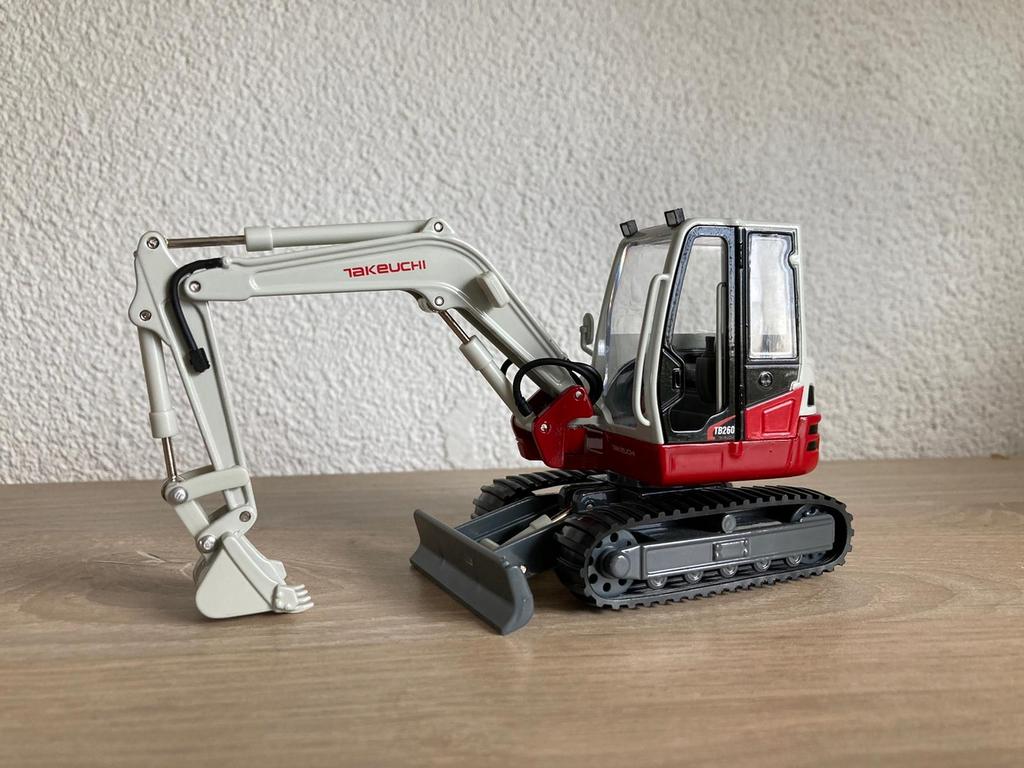 Takeuchi TB260 Graafmachine Model - Zo goed als nieuw, Hobby en Vrije tijd, Ophalen of Verzenden, Zo goed als nieuw, Overige typen
