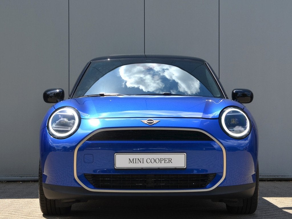 MINI Hatchback Cooper E / Favoured Trim / Pakket M / 18 inch, Auto's, Mini, Huisgarantie, Met garantie (alle), Leder, Nieuw