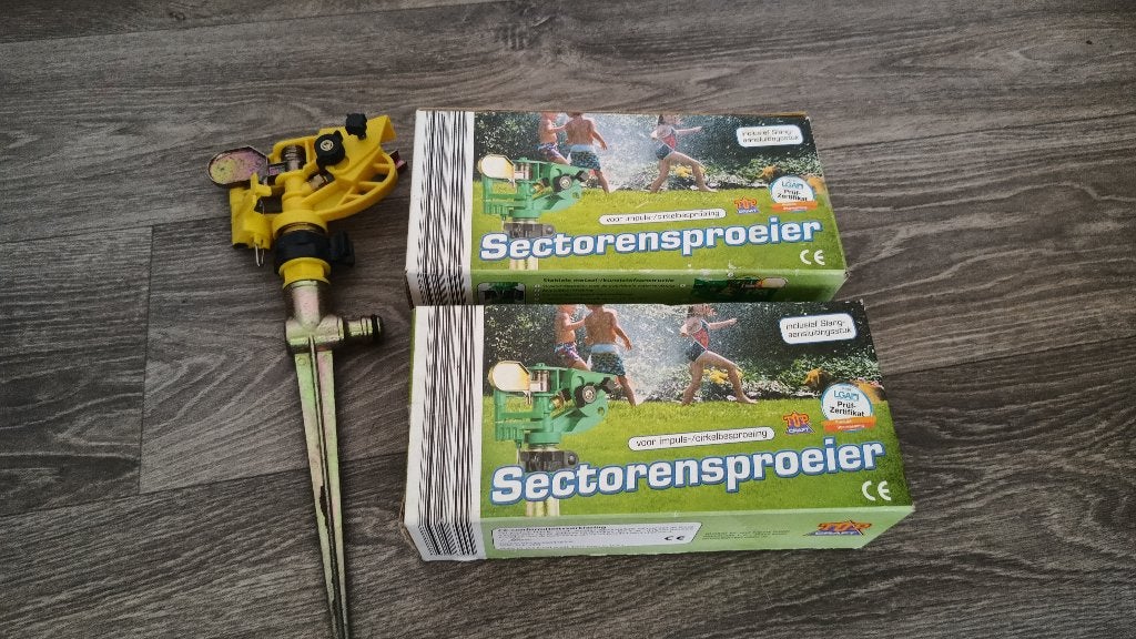 2x tuinsproeier, sectorensproeier, Tuin en Terras, Ophalen, Nieuw, Sectorsproeier