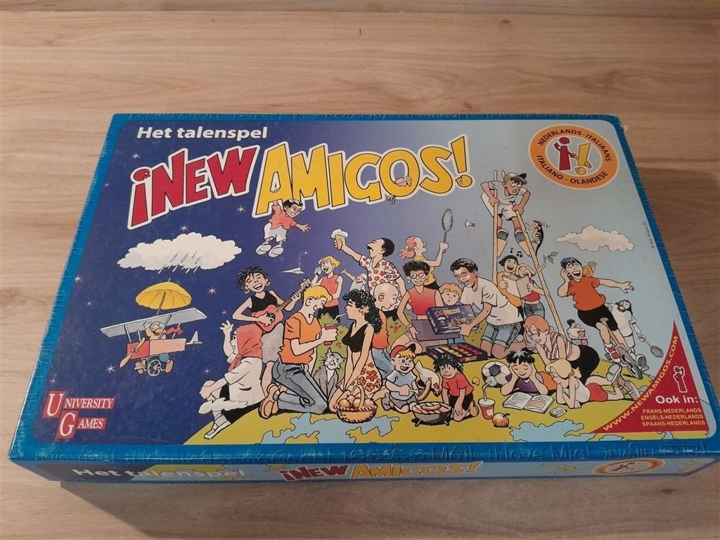 New Amigos - Het talenspel - Italiaans - Nederlands - s5877, Hobby en Vrije tijd, Gezelschapsspellen | Bordspellen, Verzenden