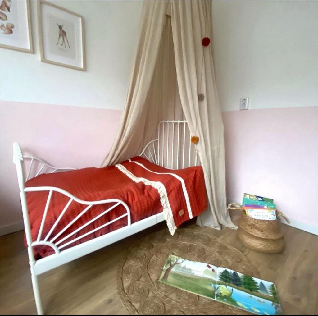 Minnen meegroeibed ikea, Ophalen of Verzenden, Zo goed als nieuw, 180 cm of meer, 70 tot 85 cm