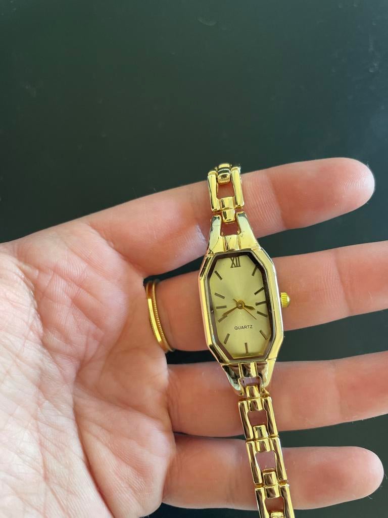 Gouden Quartz Horloge - Elegant en Tijdloos, Overige merken, Staal, Gebruikt, Polshorloge