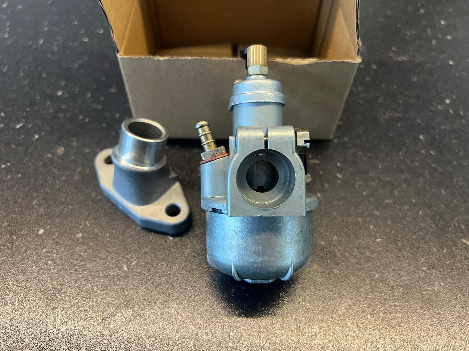 Zündapp carburateur 12mm Bing rond 517, Ophalen, Zo goed als nieuw, Carburateur