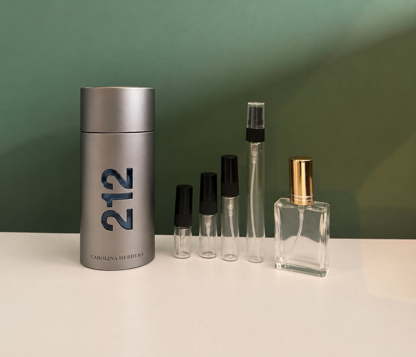 Carolina Herrera 212 Men EDT - Decant/Sample, Ophalen of Verzenden, Nieuw