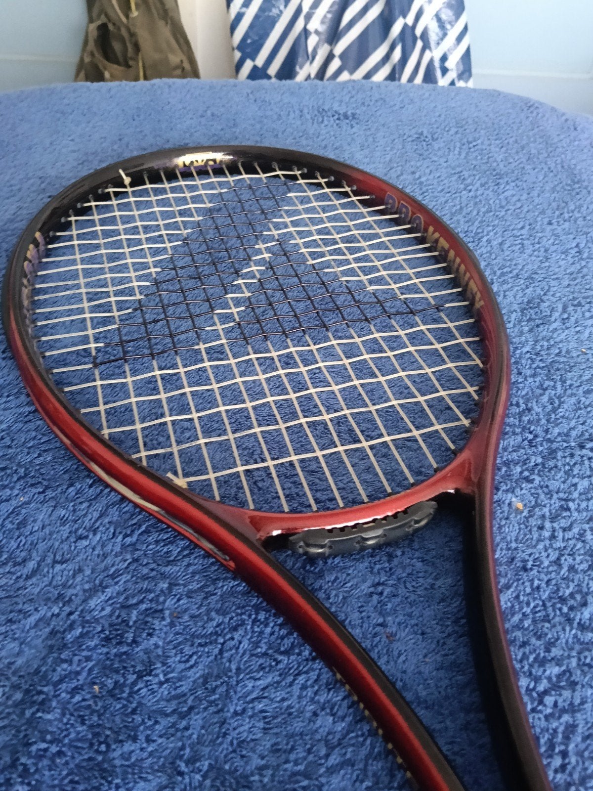 PRO KENNEX TRIBUTE WIDE BODY DESIGN GRAPHITE TENNIS RACKET, Sport en Fitness, Tennis, Ophalen, Racket, Overige merken, L3