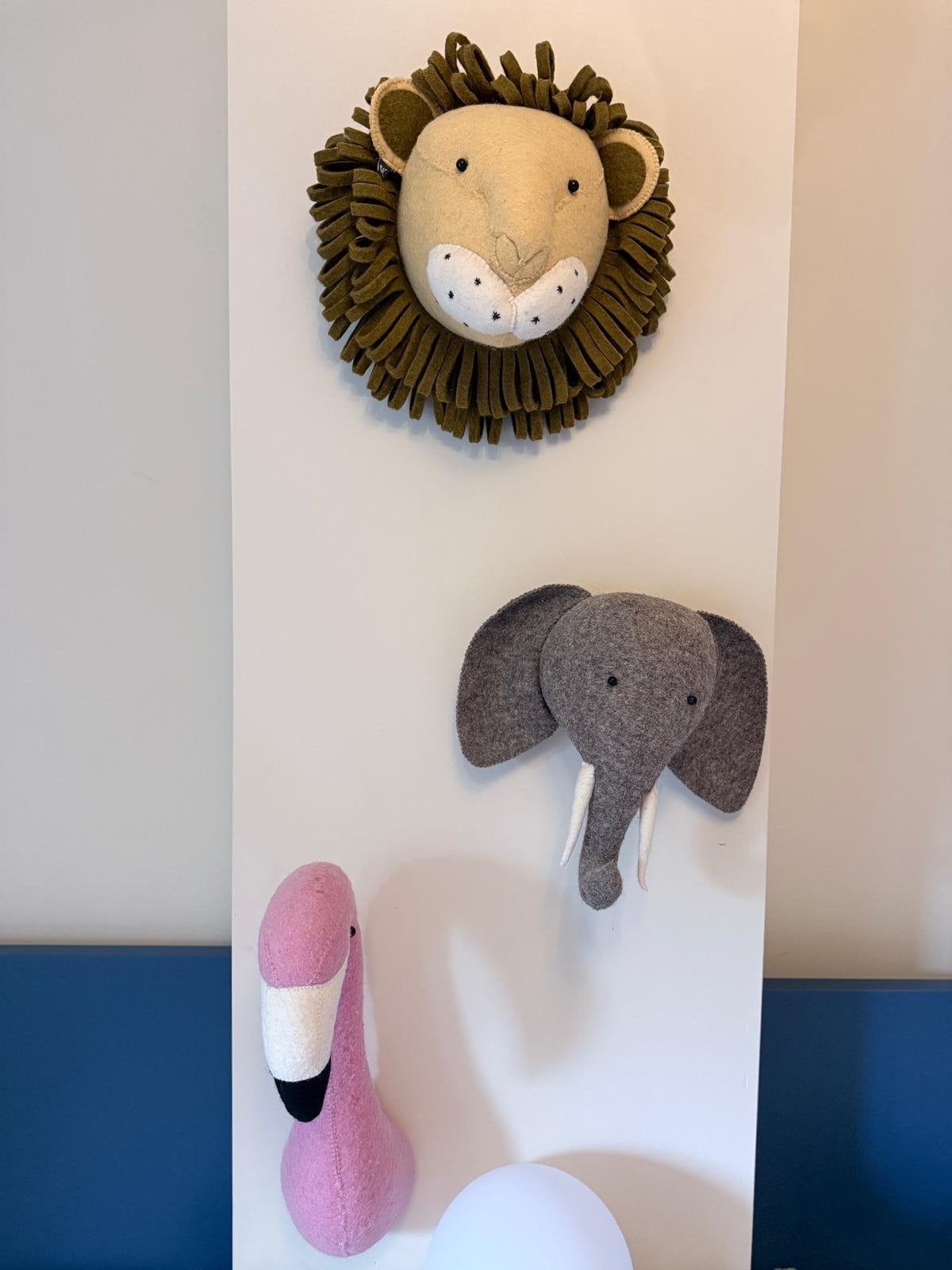 Dierenkoppen vilt: olifant, leeuw en flamingo, Ophalen, Zo goed als nieuw, Meerkleurig, Textiel