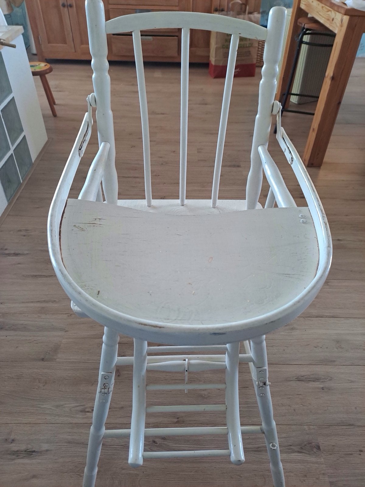 Vintage houten kinderstoel - wit geverfd, Kinderen en Baby's, Ophalen, Gebruikt, Overige typen