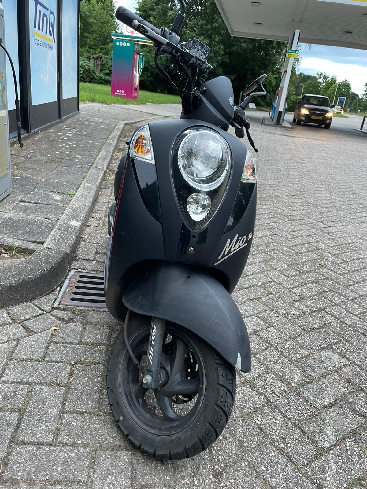 Sym mio scooter gele kenteken, Fietsen en Brommers, Scooters | SYM, Ophalen of Verzenden, Zo goed als nieuw, Benzine, Mio