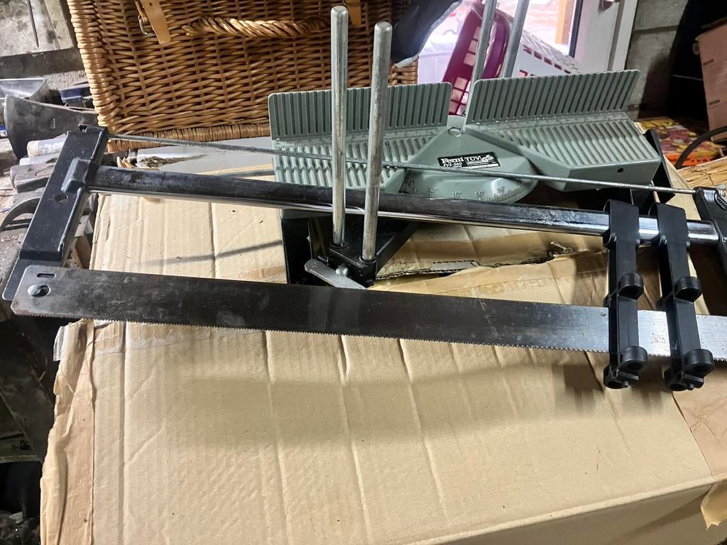 Ferm -FVZ 560 verstekzaag, Ophalen, Gebruikt