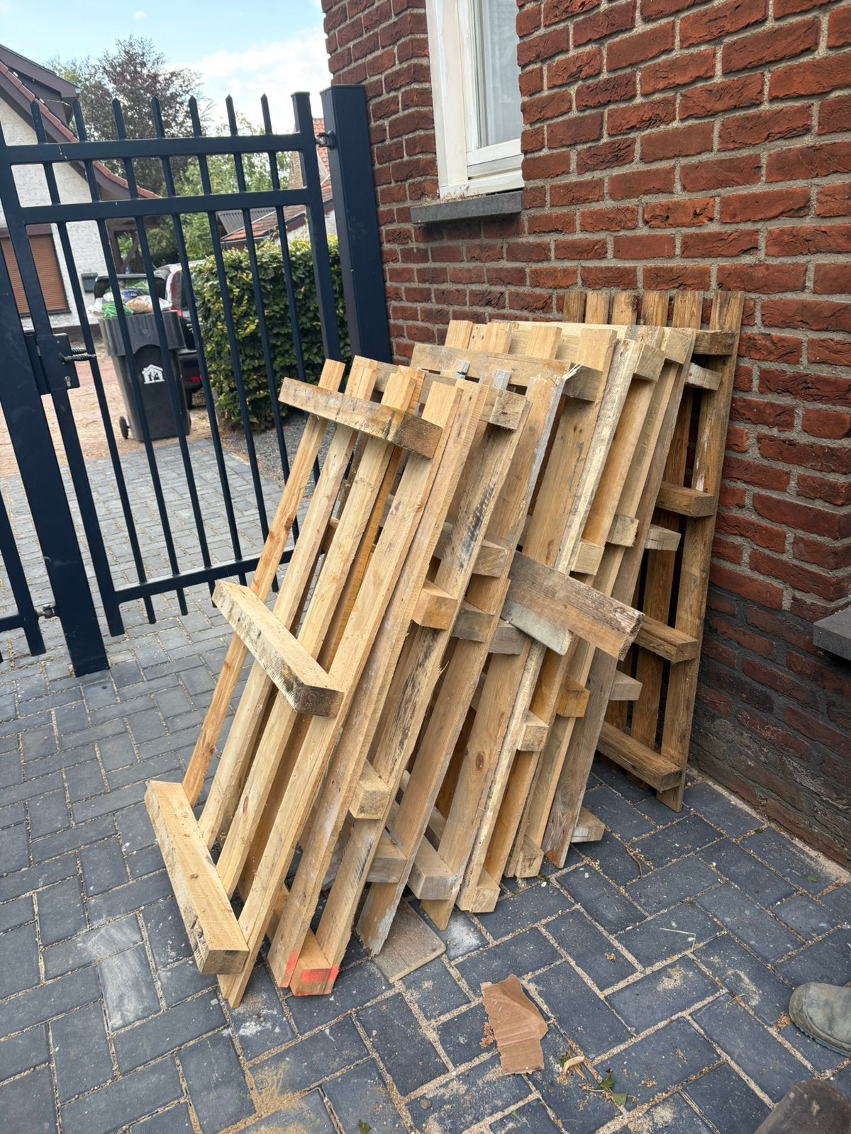 Gratis pallets, Doe-het-zelf en Verbouw, Hout en Planken, Ophalen, Zo goed als nieuw, Pallet, Minder dan 200 cm