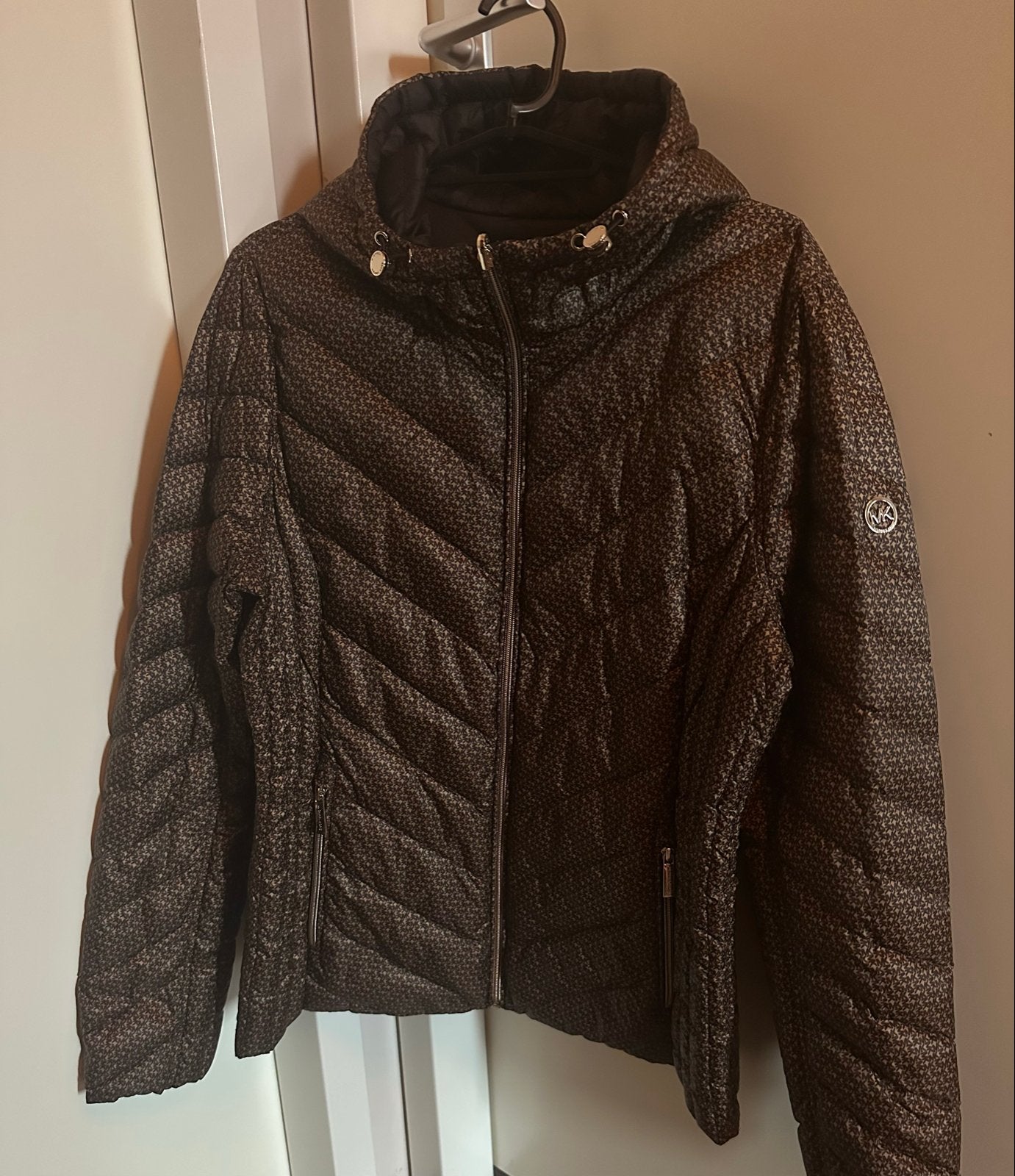 Michael Kors gewatteerde jas met capuchon, maat M, Ophalen of Verzenden, Zo goed als nieuw, Maat 38/40 (M), Bruin