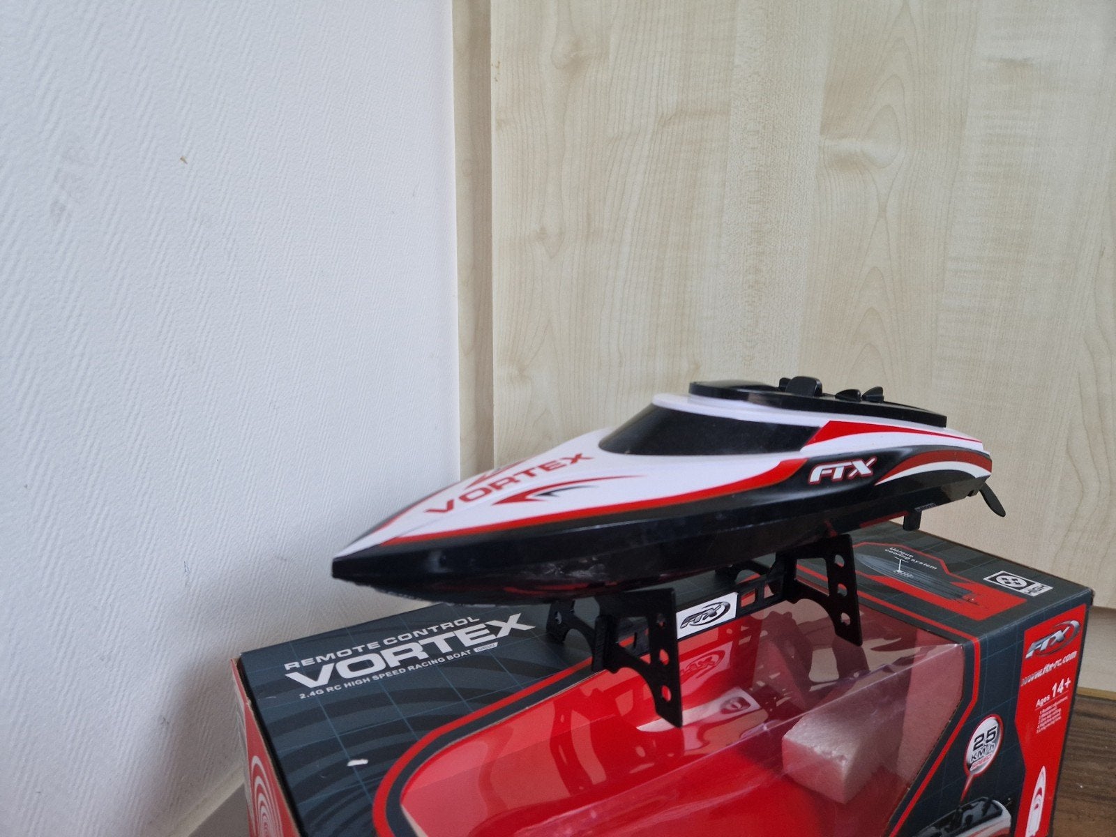 RC boot vortex, Hobby en Vrije tijd, Modelbouw | Boten en Schepen, Ophalen of Verzenden, Zo goed als nieuw, Overige merken