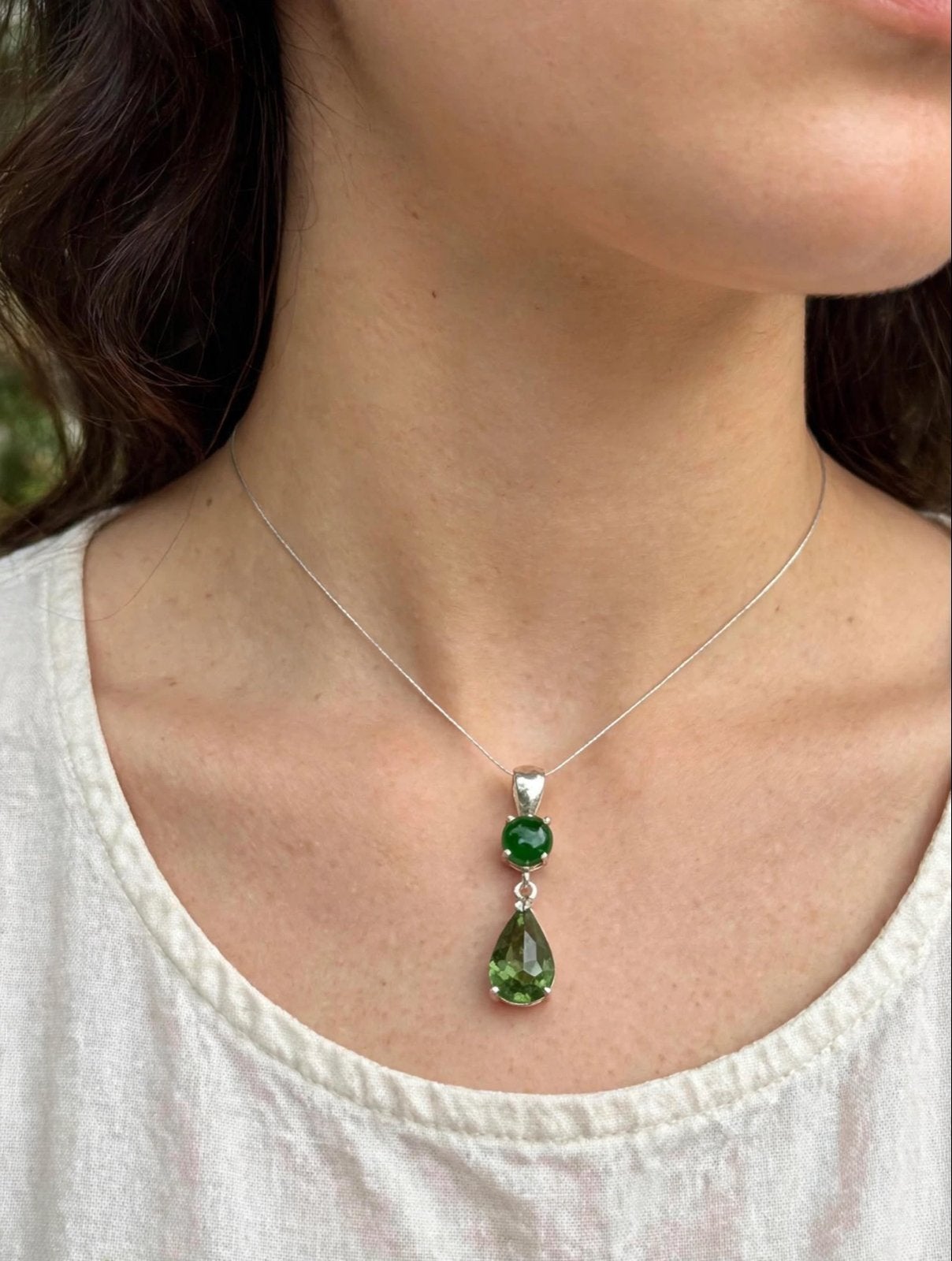 Zilveren hanger met Moldaviet en Jade, Nieuw, Ophalen of Verzenden, Met edelsteen, Groen