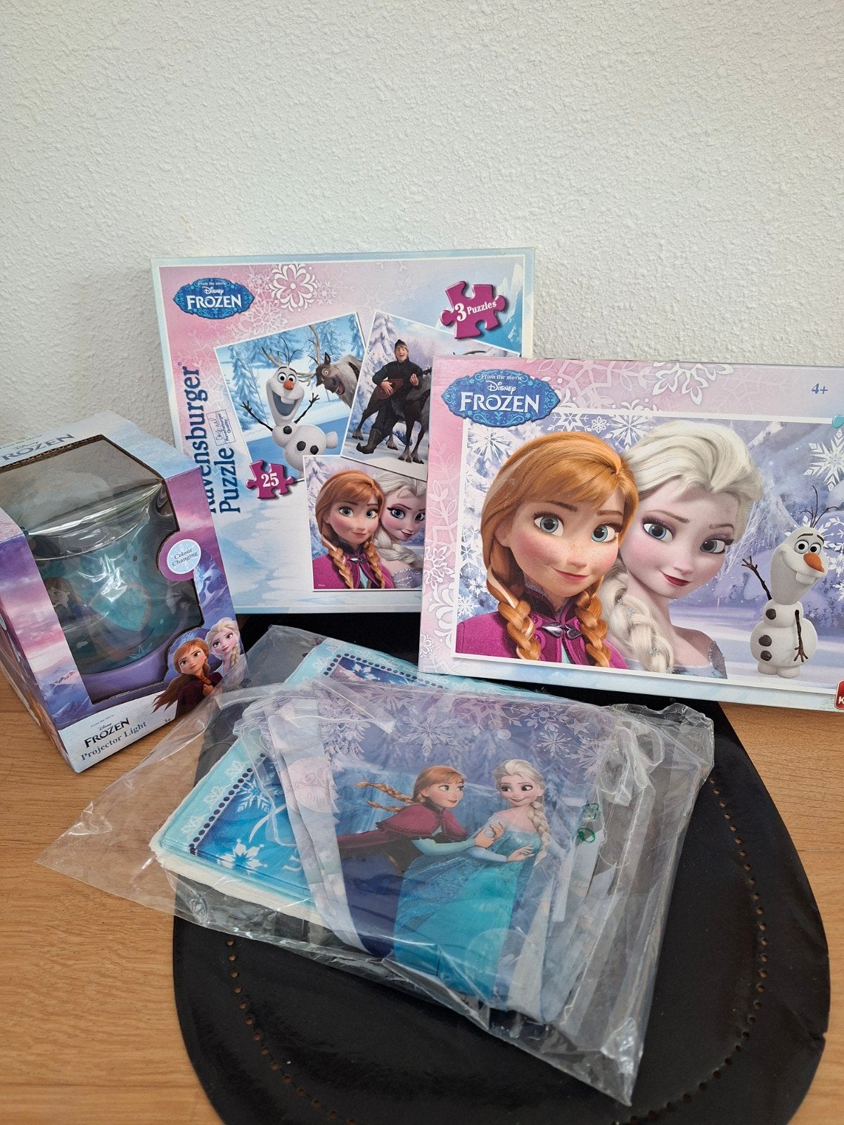 Frozen puzzels, lamp servetten en slingers, Ophalen, 10 tot 50 stukjes, 4 tot 6 jaar