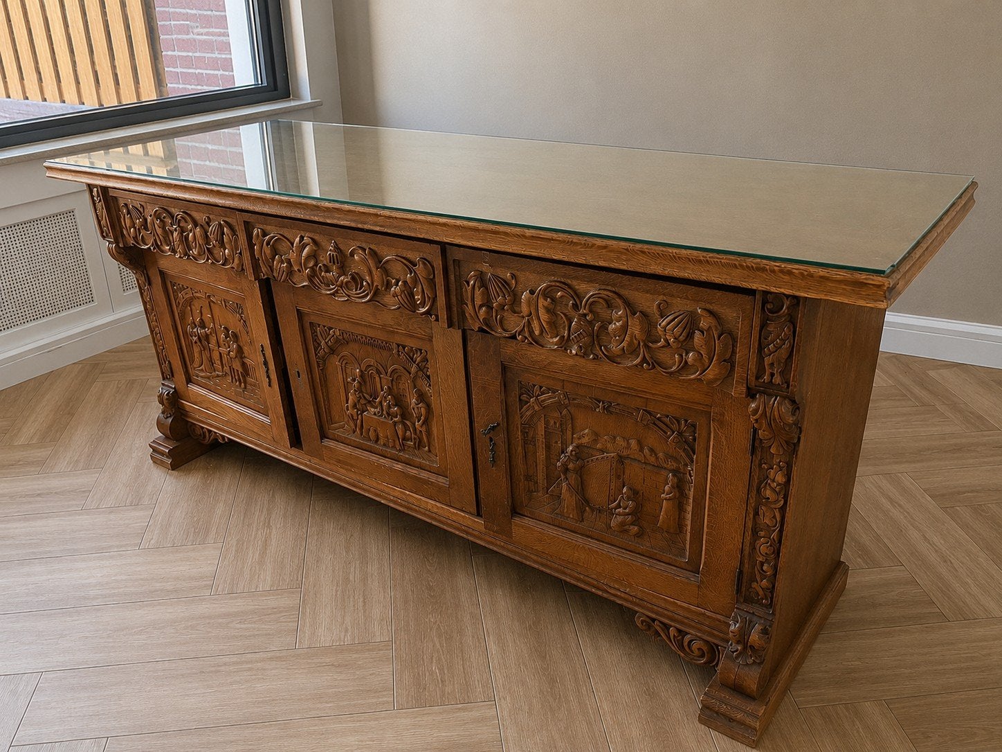 Antieke dressoir, Ophalen