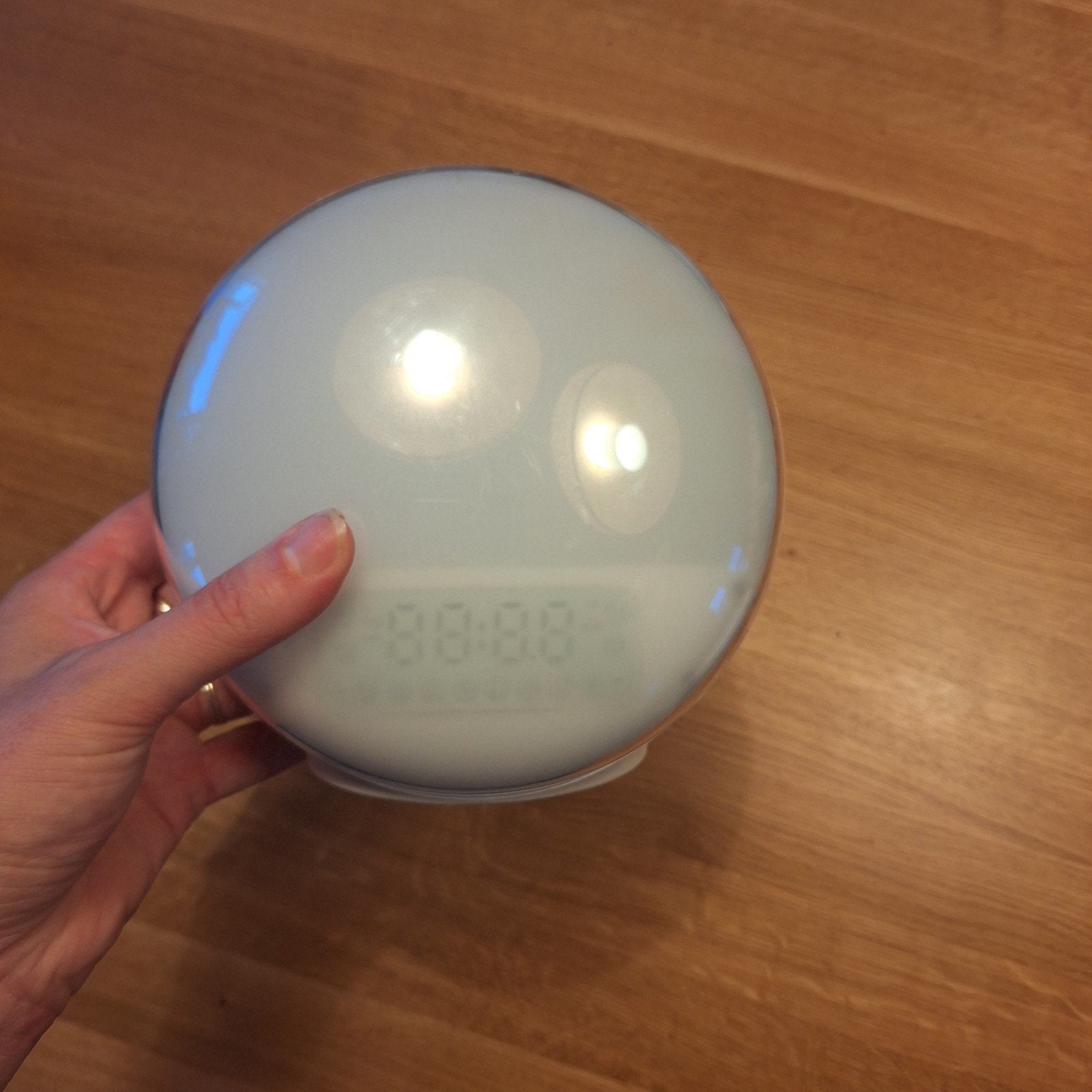 DISTINQ Wekker met Wake-up Light en USB-aansluiting, Ophalen of Verzenden, Zo goed als nieuw, Digitaal