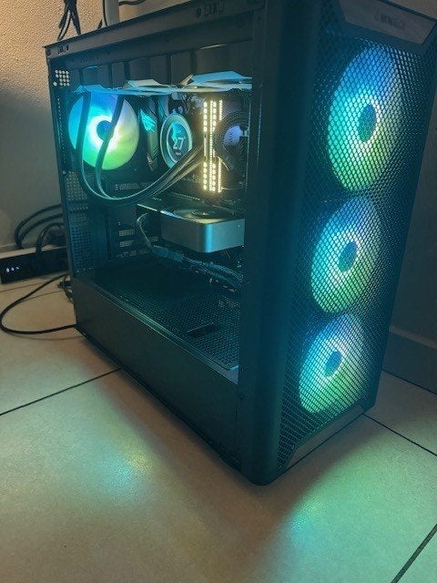 TOP PC – Ryzen 9 5900X • RTX 3070 Ti • 32GB • Waterkoeling, Computers en Software, Ophalen, 32 GB, Zelf gebouwde pc, Zo goed als nieuw